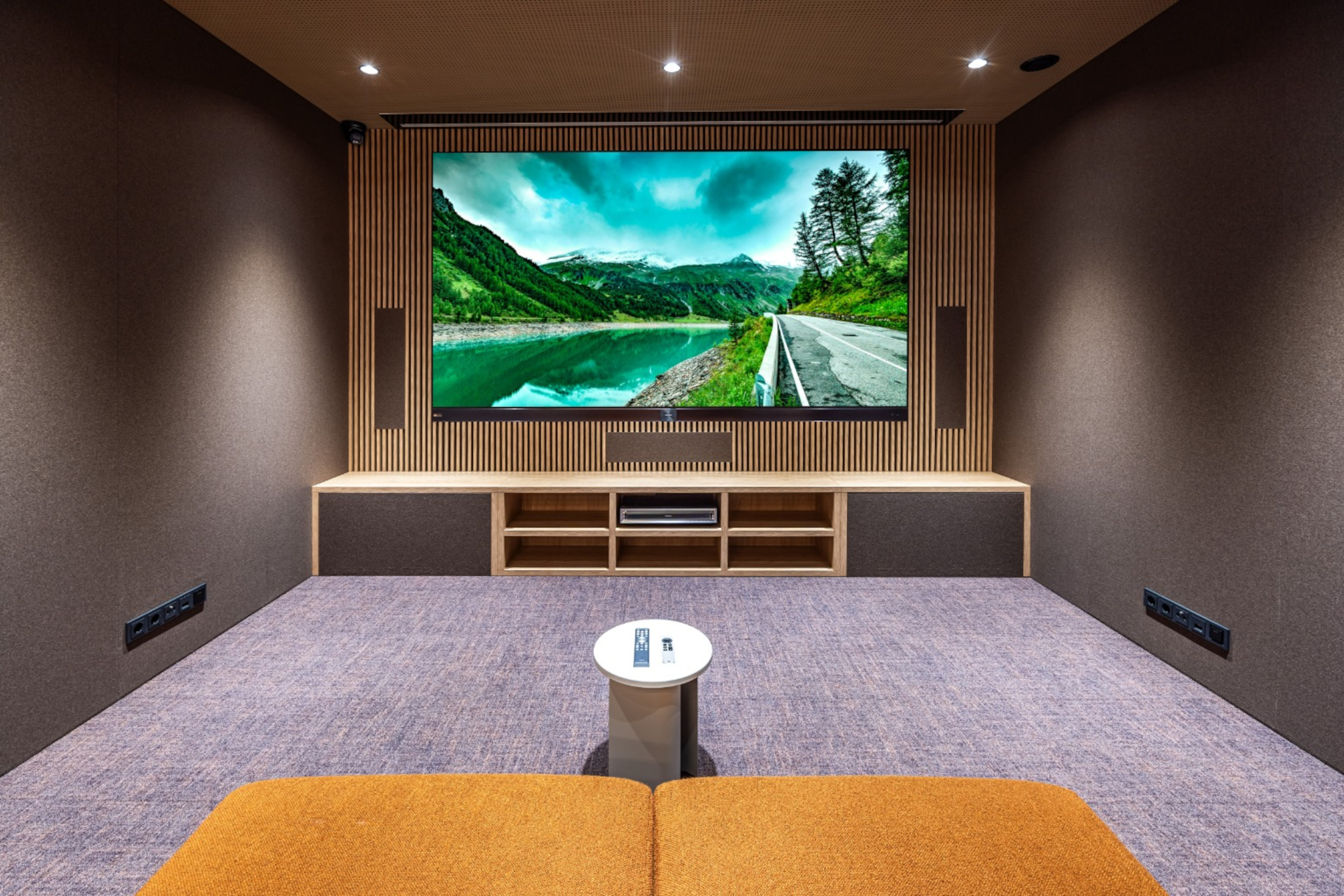 JBL Synthesis Show Room – AudioColor Warszawa JBL Synthesis Show Room – AudioColor Warszawa