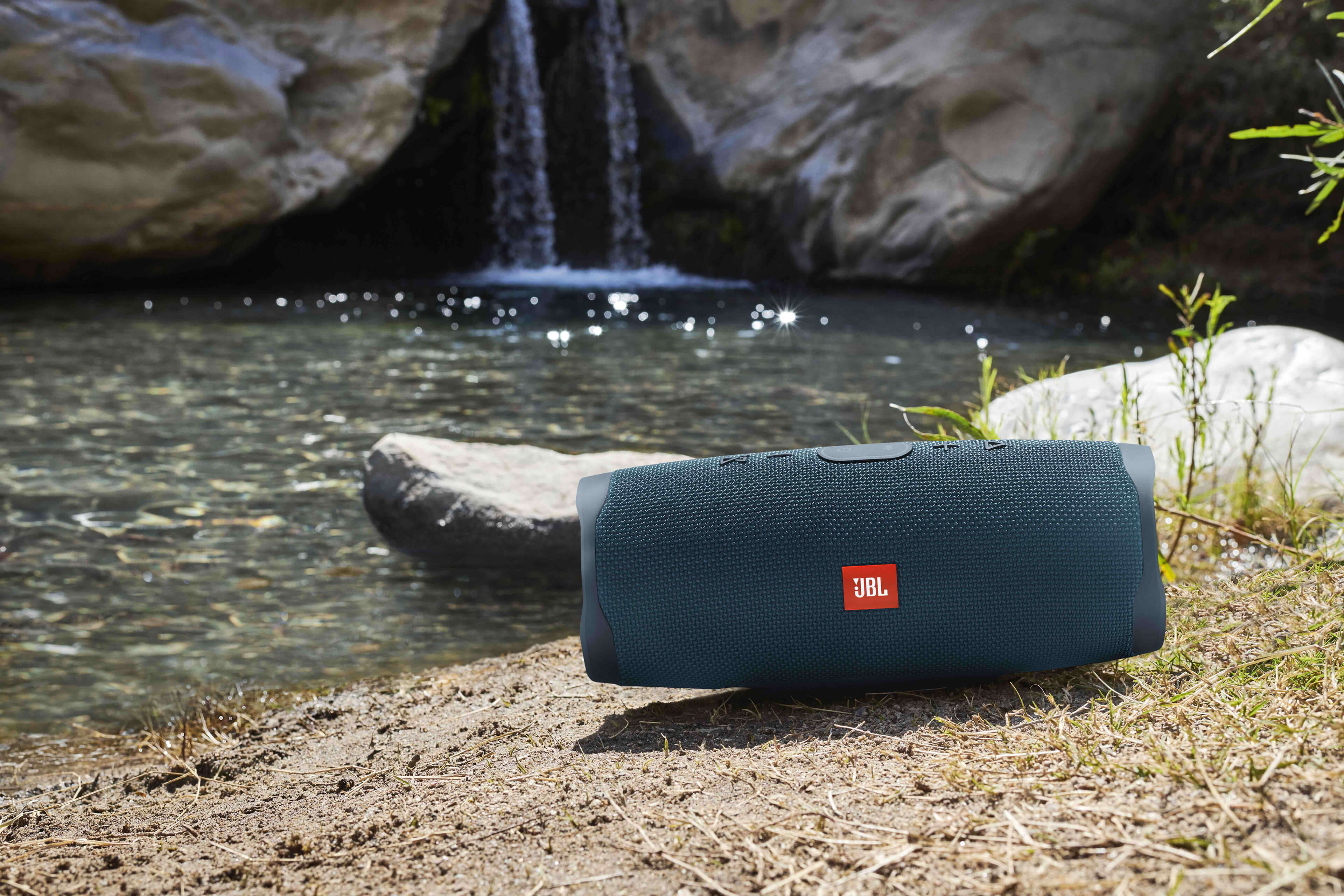 JBL Charge 4