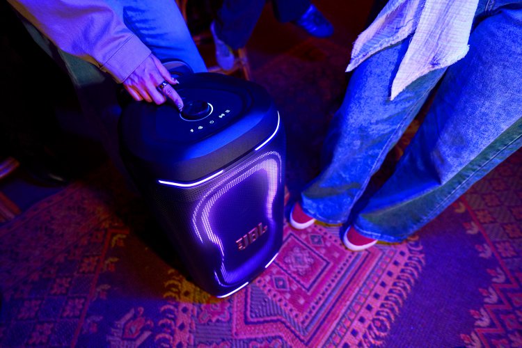 JBL PartyBox 330 #1