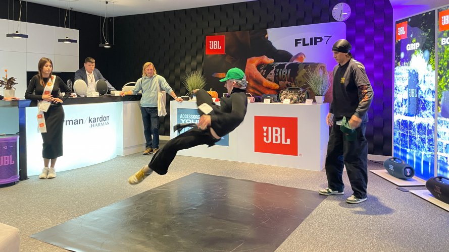 Audio Video Show 2025 #1