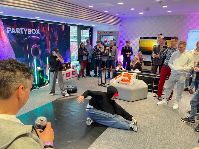 Audio Video Show 2025 #1