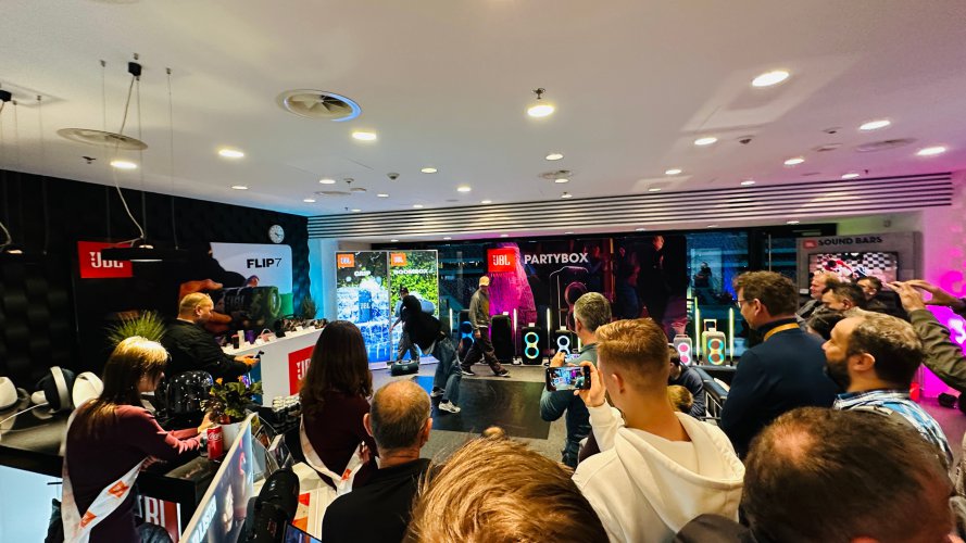 Audio Video Show 2025 #1