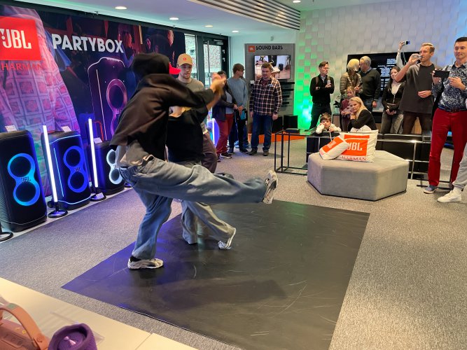 Audio Video Show 2025 #1