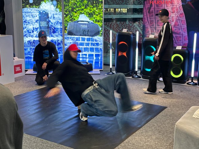 Audio Video Show 2025 #1