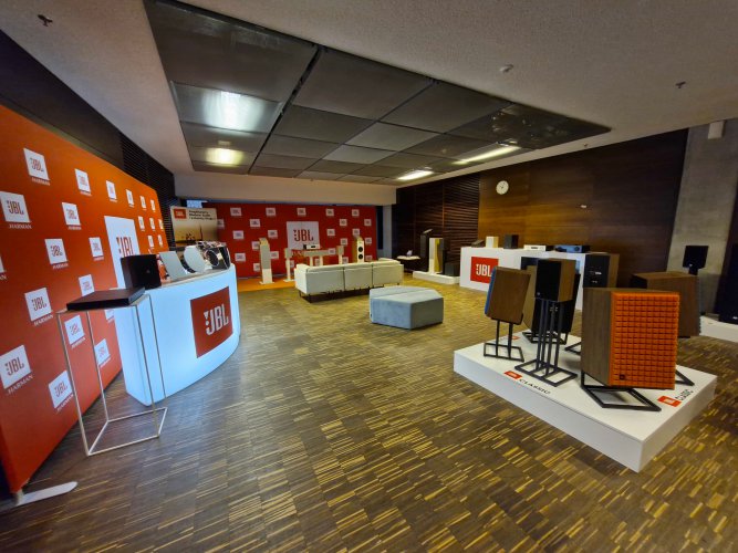 Audio Video Show 2025 #1