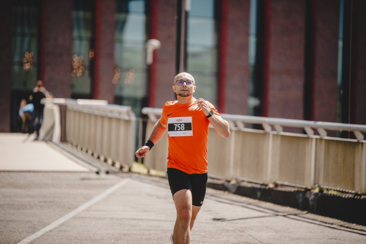 Sportowe serce Katowic zabiło dla potrzebujących. Sukces II edycji JBL Run Katowice #1