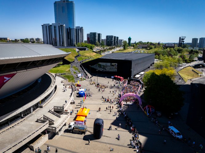 Sportowe serce Katowic zabiło dla potrzebujących. Sukces II edycji JBL Run Katowice #1