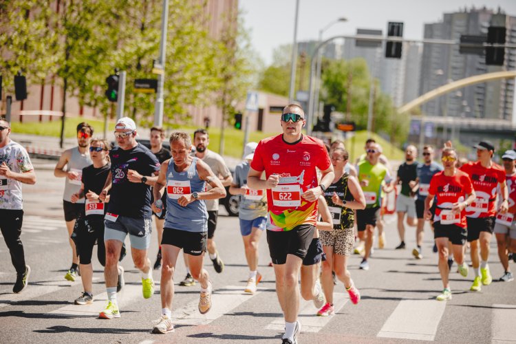 Sportowe serce Katowic zabiło dla potrzebujących. Sukces II edycji JBL Run Katowice #1