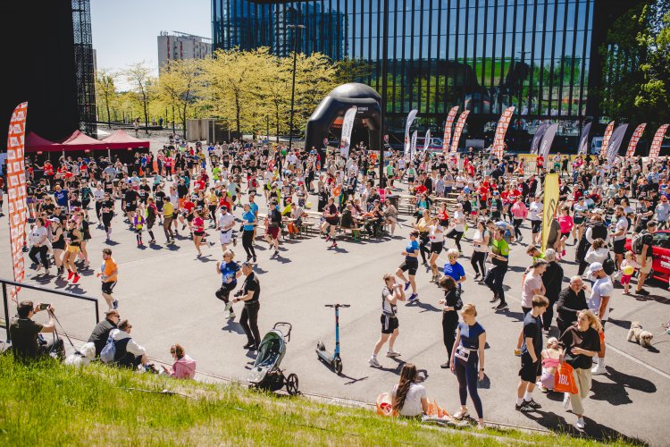 Sportowe serce Katowic zabiło dla potrzebujących. Sukces II edycji JBL Run Katowice #1