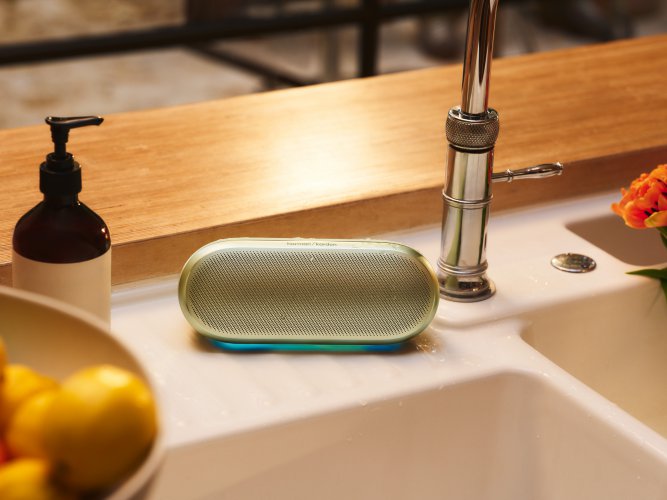 Harman Kardon Luna 2 #1