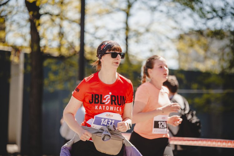 Sportowe serce Katowic zabiło dla potrzebujących. Sukces II edycji JBL Run Katowice #1