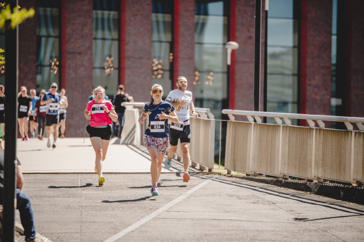 Sportowe serce Katowic zabiło dla potrzebujących. Sukces II edycji JBL Run Katowice #1