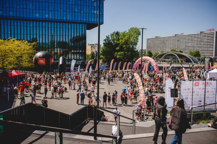 Sportowe serce Katowic zabiło dla potrzebujących. Sukces II edycji JBL Run Katowice #1